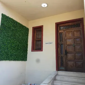  Hostel Ommi